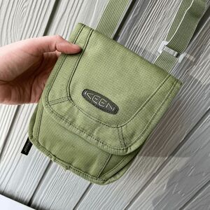 Keen Hybrid Transport Crossbody Bag Green Travel Utility VTG Outdoor